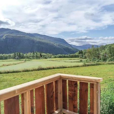 3 Bedroom Beautiful In Holiday home